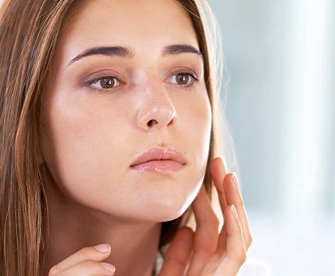 Gesichtspflege für unreine Haut – bei Akne der Schlüssel zu einem besseren Lebensgefühl